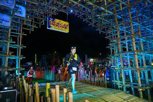 BIB: 110, 2003, 
                            <button type="button" onclick="openModal(19204596)" class="btn btn-primary btn-sm float-right btn-popup" data-toggle="modal" data-target=".modal-high-quality">
                        <i class="fas fa-shopping-cart"></i> Add to Cart
                    </button>
                                            <button type="button" onclick="isThisMe(19204596, true)" class="btn btn-success btn-sm float-right btn-popup btn-isme hidden" data-toggle="tooltip" data-placement="bottom" title="นี่คือรูปของคุณใช่ไหม คลิกที่นี่เพื่อเอาเข้าอัลบั้ม">
                        <i class="fas fa-plus"></i> Add to album
                    </button>
                    <button type="button" onclick="isThisMe(19204596, false)" class="btn btn-warning btn-sm float-right btn-popup btn-isnotme hidden">
                        <i class="fas fa-ban"></i> Remove from album
                    </button>